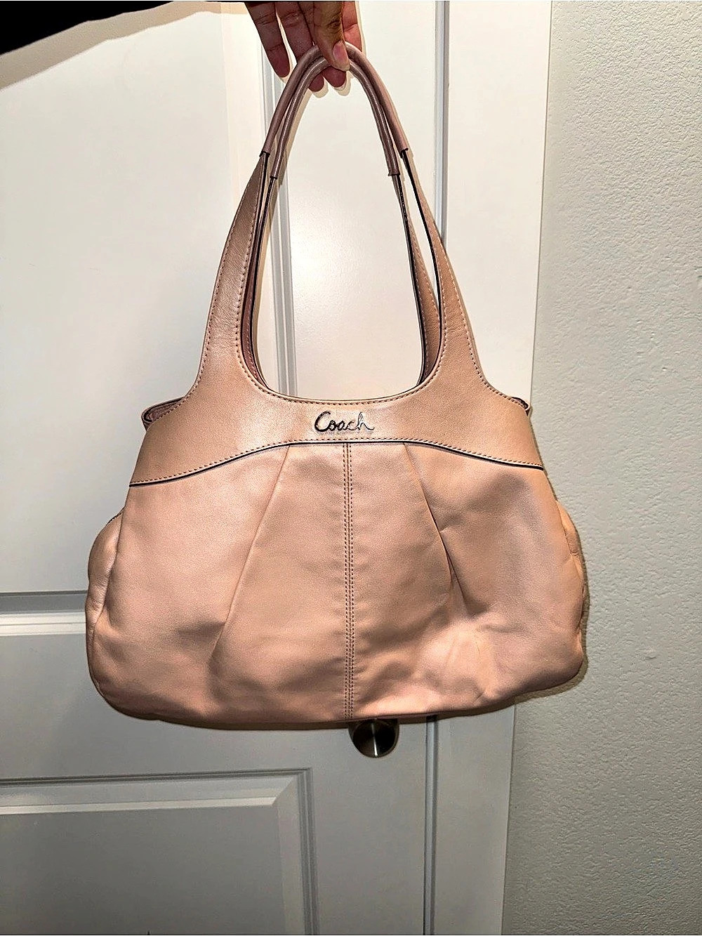 Coach Leather Hobo Shoulder Bag Pink